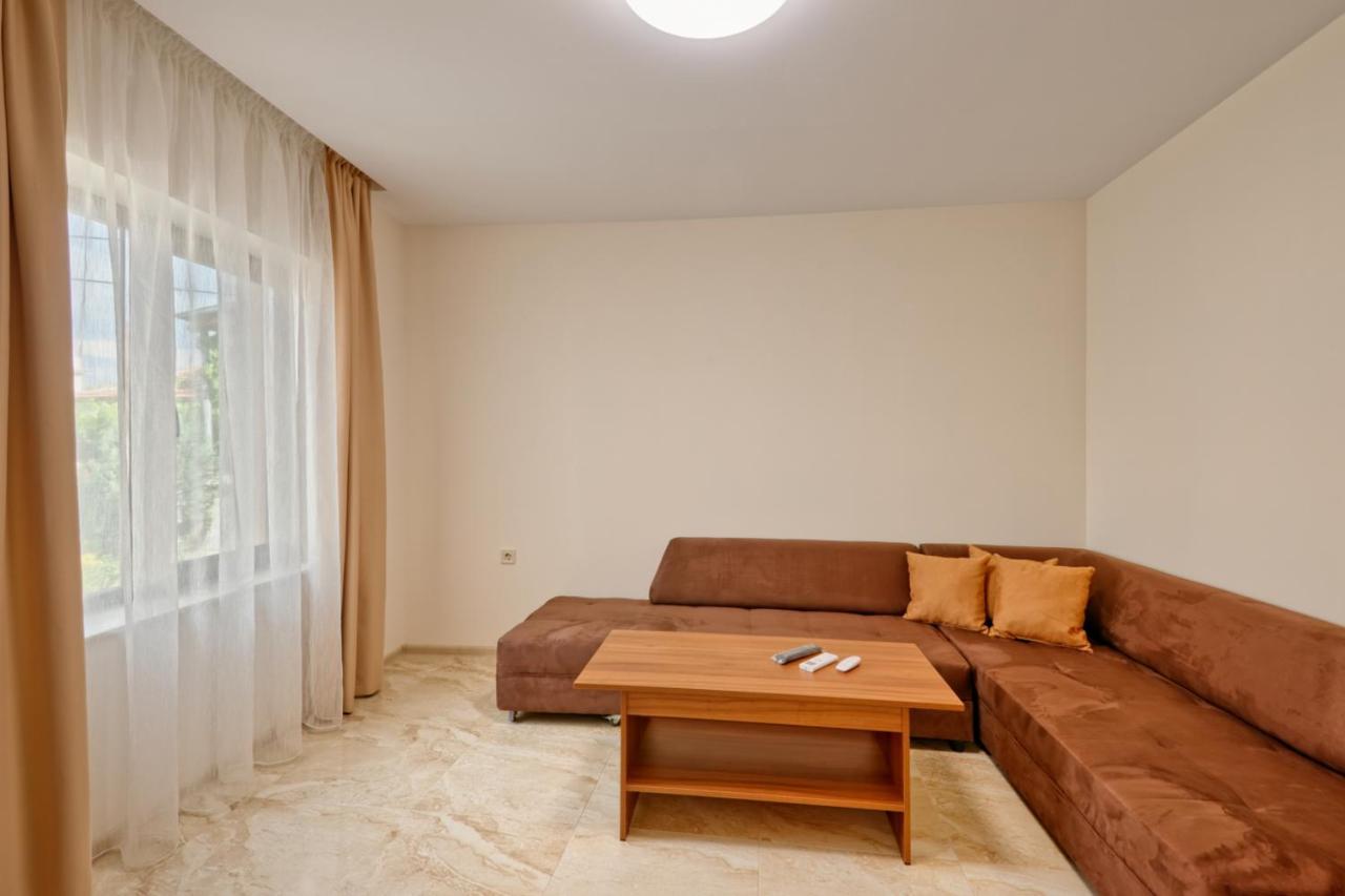 Къща За Гости Relax Chissarja Exterior foto