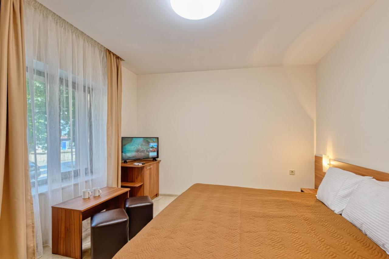 Къща За Гости Relax Chissarja Exterior foto