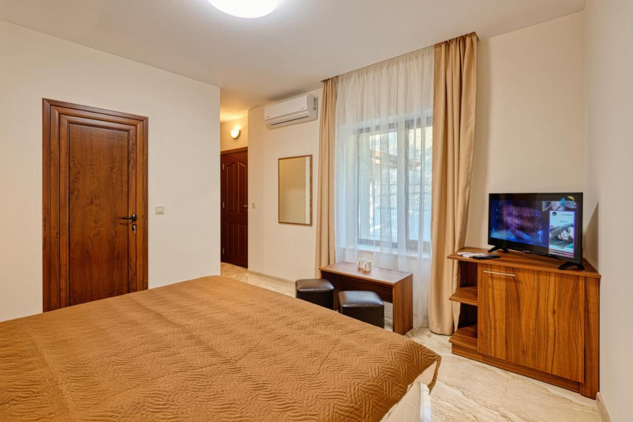 Къща За Гости Relax Chissarja Exterior foto